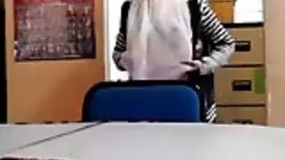 إباحية مجانية: جلسة جنس عربية ممتلئة بالقذف