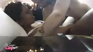 العمل الشرجي الصريح والخشن مع ريان كيلي