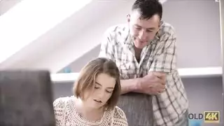 موقع إكس إكس إكس مجاني: مقاطع جنس صريحة وجماعية