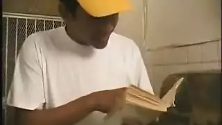 قحبة أنبوب الإباحية: فمها مصمم لمص القضيب