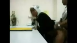 الأميرة العاهرة 21 – جنس جماعي عنيف وإنهاء بالقذف على الوجه