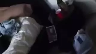 ميلف تحب الساتان تصبح مرنة من أجل جنس صريح
