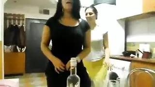 سكس شرموطتان ضد واخ