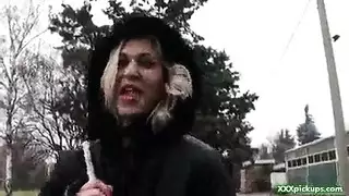 فاطيما عريانا