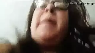 لاتينا مقيدة وتنكح بقضيب صلب كبير