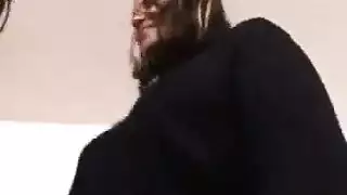 مطيع كثير الشعر
