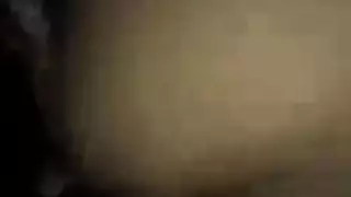 سيجارة في اليد، قضيب في فمها