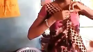 اصطدام الأجساد في وضعية الكلب الإباحية