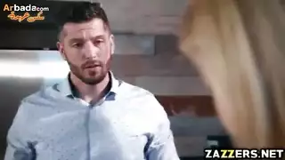 تستفزه ليمتع كسها بعمق
