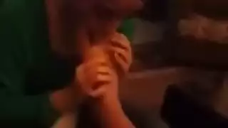 مص قضيب مقابل مال: تسوية دين سحاقية