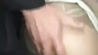 ‫قذف داخل مهبل في حافلة مزدحمة: نيك حيث يمكن لأي شخص أن يرى‬