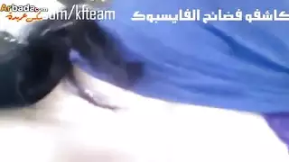 فتاة مغربية مذهلة تتوسل للسائل المنوي على مؤخرتها الكبيرة