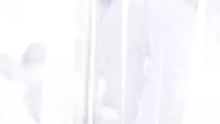 من المستحيل رفض جسدها العاري
