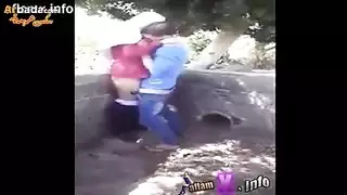 نيك ابنة العم بدون واقي: القذف داخل كسها المبلل