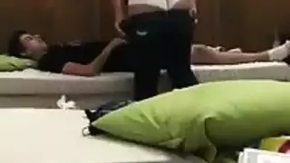 نيك فتحاتها الضيقة والمتعة الفموية