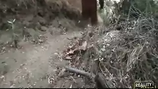احتفال جنسي جامح بقناع غوريلا