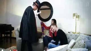 قضيب سحري يهيمن في نيك خيالي إباحي صريح