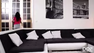 نزوة صغيرة تشعل ماراثون إباحي