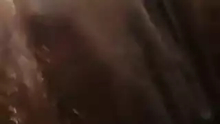 مشهد إكس إكس إكس متحرك: عبادة عمود أسود طويل