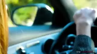 فتاة جميلة بشهية جنسية هائلة