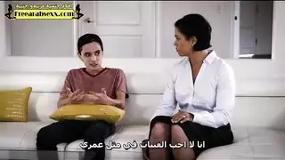 إفراغ تام: رجل يستمني حتى تُفرغ خصيتاه في المنزل
