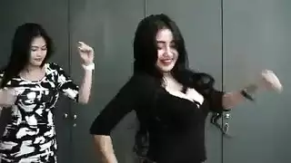 قضيب شرق أوسطي في فعل كامل