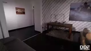 معركة بورنو عنيفة مع عاهرة مثيرة