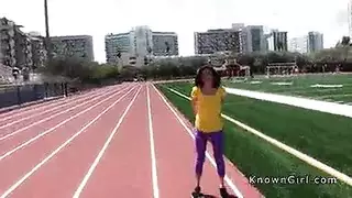 بري اليابانية في العام في سن المراهقة السمين