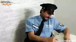 شارة الشهوة: ضابط ينك الزوجة في مشهد مخدوع صريح