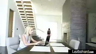 colleague finds her naked and ready for a hard dick