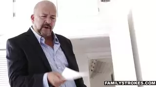 سحاقيات يضعون الحليب في شرجهم