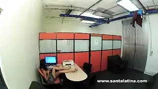 جنس مباشر: حي ومتحرك