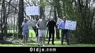 تصادم مؤخرة لاتينية منحنية في ماراثون إباحي