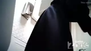 سلمان يسيطر على كارتيان بعمق الحلق وجنس هاردكور