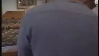 شقراء مارس الجنس في غرفة النوم