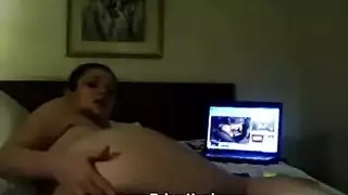 قضيب شاب يدق فرجها المتوحش بوحشية