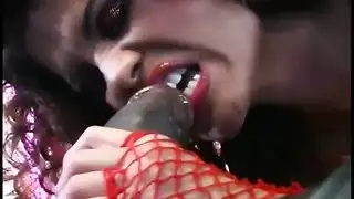 فيديو إباحي لثلاثي شديد مع أليكسيس تحصل على إيلاج ثنائي
