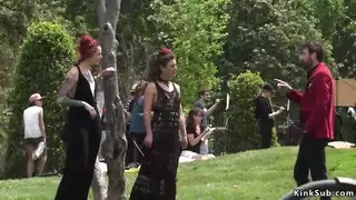فتاة إسبانية ساخنة في زي ناعم يُلتهم كسها الضيق