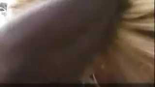 خام وخشن: فتاتان تذهبان بقوة في مشهد سكس