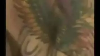 صغيرة وشم اليابانية في سن المراهقة انظر كس الوردي