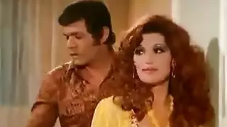 إباحة العصر الذهبي: نجوى فؤاد تأخذ قضيبًا كبيرًا