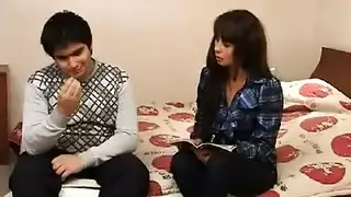 مشاهد جنسية جديدة مع عاهرات أجنبيات جميلات