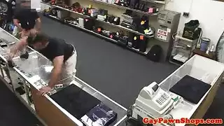 أمهات ناضجات في جماع جماعي صريح