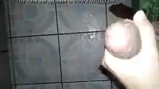 ليبيا أمهات مثيرة بأثداء طبيعية ضخمة