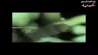 رجل الريف ينيك العاهرة السكرانة كريمة بدون رحمة في مشهد بورن