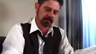 فتاة دار السلام الساخنة تمارس الجنس الشرجي