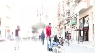 شاهدها تصل للذروة في الحمام وهي تهمس باسمك