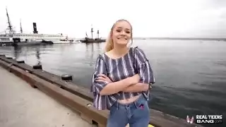سكس خارج السياره وفي ثلج