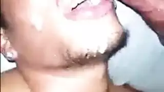 منتديات المجموعة العربدة نائب الرئيس في الفم