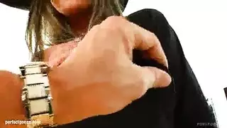 فحص روسي صريح: مبسوطة الأرجل لقضيب طبي ضخم